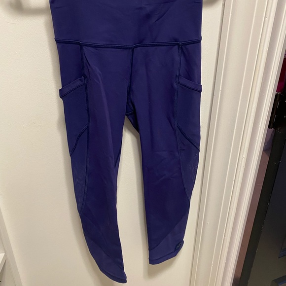 lululemon athletica Pants - Cropped navy blue lulu lemon leggings